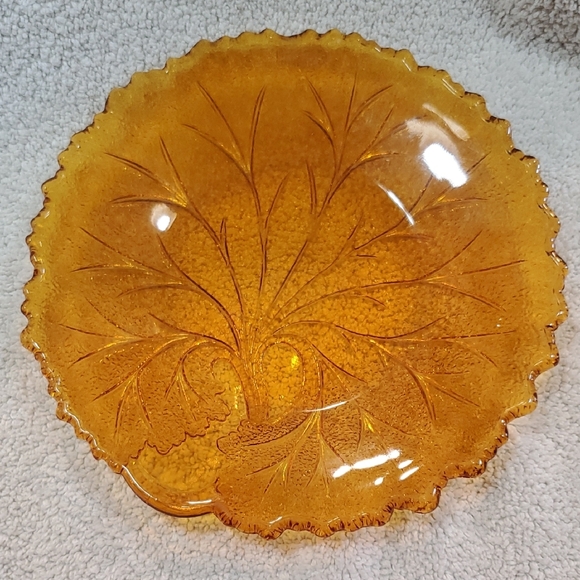 Indiana Glass Company Pebble Leaf Amber Glass Decorative Plates...Set of 3. - Picture 1 of 2